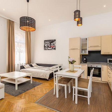Real Apartments Revay Budapest Exterior photo